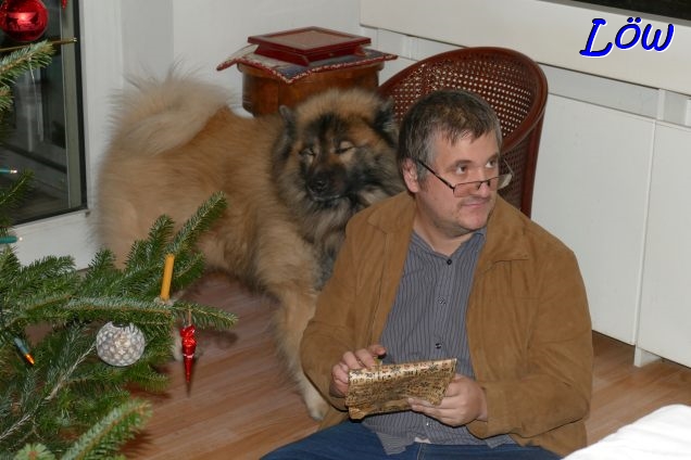 24.12.2024 - Dwix beim Auspacken
